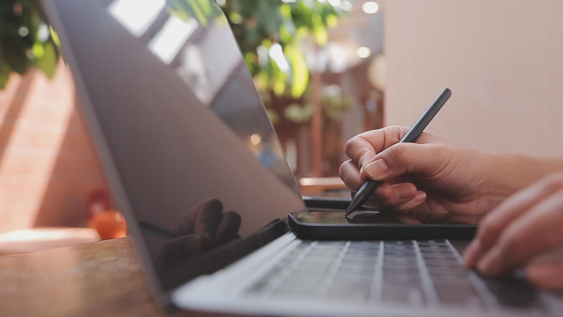 Concepto de la plataforma Alquentario para aprendizaje SEO